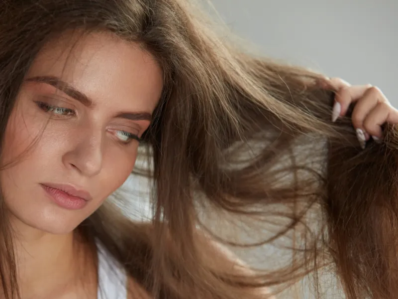  پرهیز از خوابیدن با موی خیس