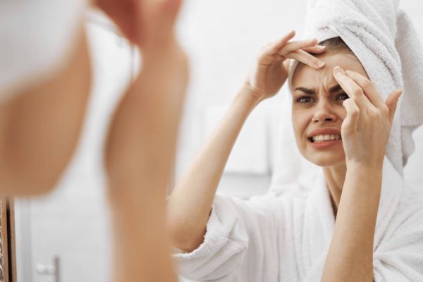 نحوۀ استفاده از شویندۀ مناسب پوست چرب و جوشدار