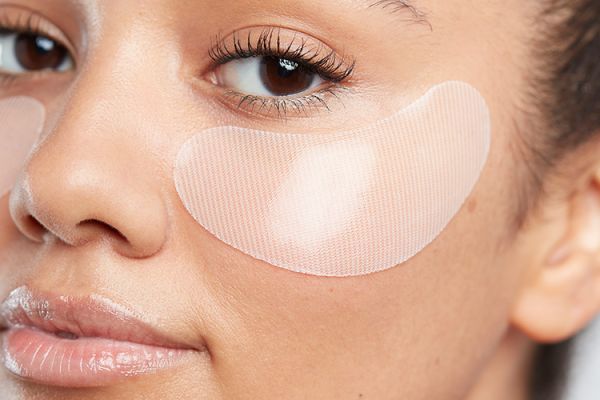 ویتامین D برای درمان پف زیر چشم