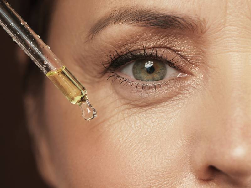 بهترین سرم جوانسازی پوست