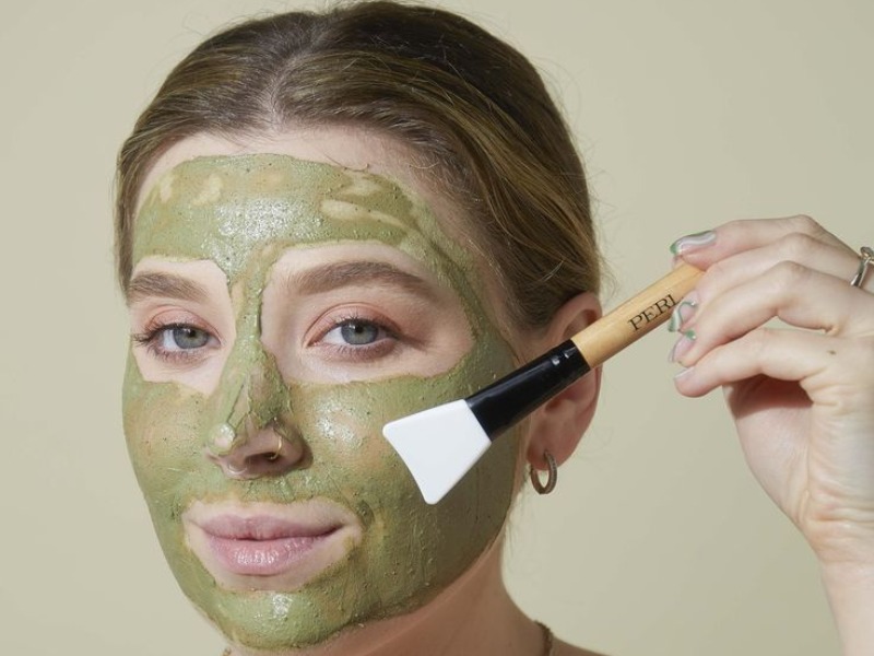 استفاده از انواع ماسک خانگی با کمک آلوئه ورا